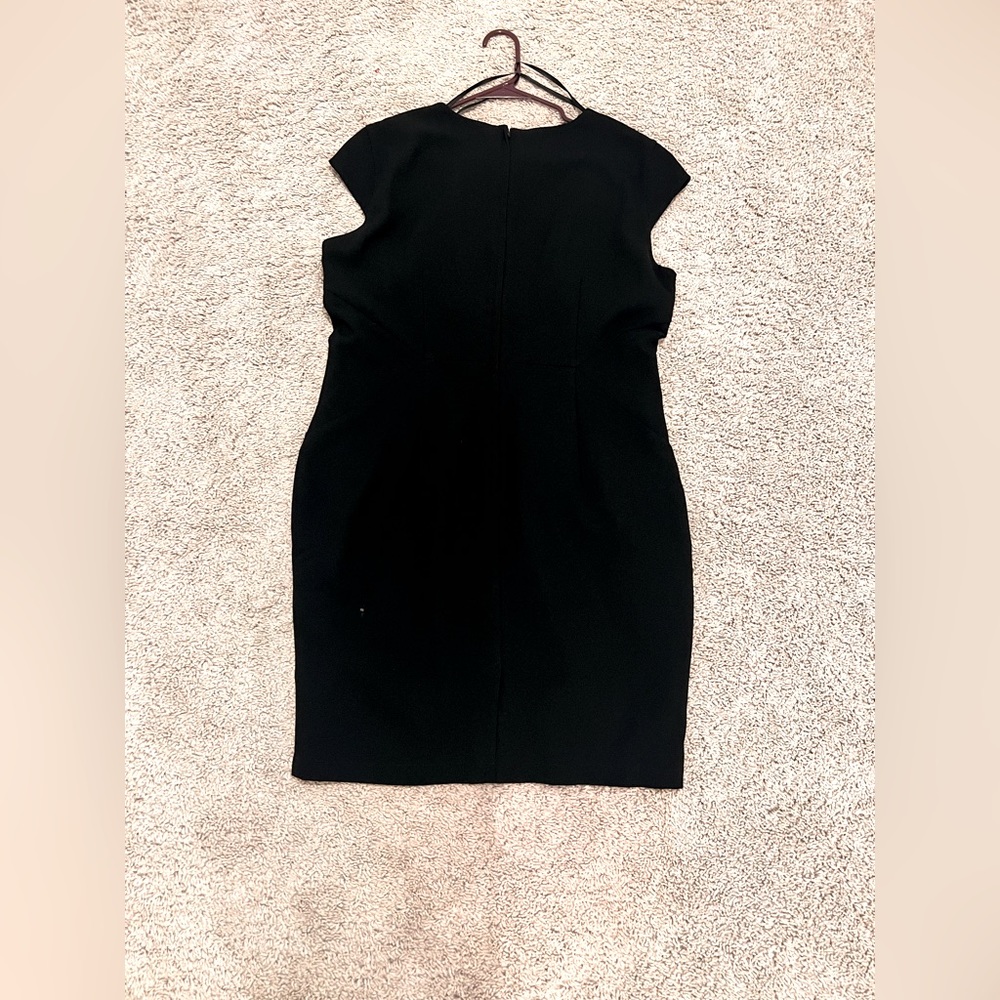 H&M Cap Sleeve dress with covered back zipper and deep V neck Light stretch